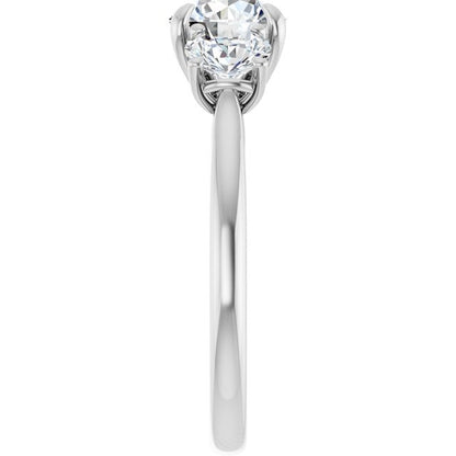 round-three-stone-engagement-ring-mounting