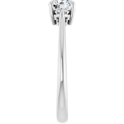 round-engagement-ring-mounting