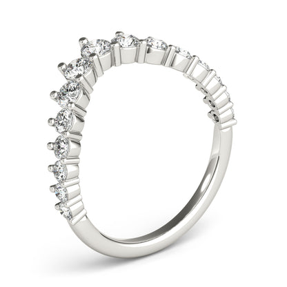 CHEVRON GRADUATED DIAMOND BAND