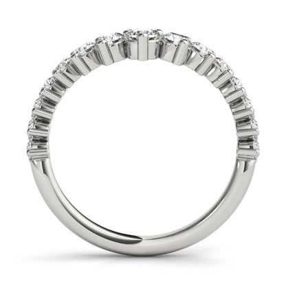 CHEVRON GRADUATED DIAMOND BAND